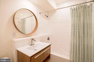 2246 Sears St, Philadelphia, PA 19146 - Photo 10