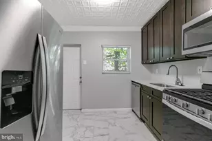 1921 S Norwood St, Philadelphia, PA 19145 - Photo 2