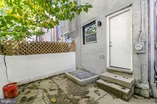 1921 S Norwood St, Philadelphia, PA 19145 - Photo 16