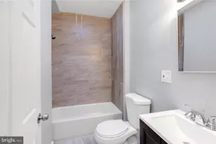 1921 S Norwood St, Philadelphia, PA 19145 - Photo 10