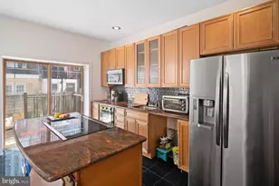 2320 Fitzwater St, Philadelphia, PA 19146 - Photo 8