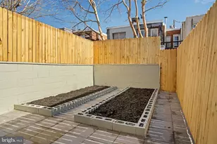 1937 S Lambert St, Philadelphia, PA 19145 - Photo 26