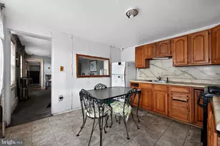 1437 N 8th St, Philadelphia, PA 19122 - Photo 12