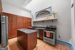 2009 Spruce St, Philadelphia, PA 19103 - Photo 16