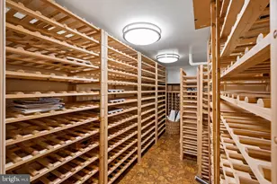 2009 Spruce St, Philadelphia, PA 19103 - Photo 28