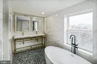 1129 S 12th St, Philadelphia, PA 19147 - Photo 6