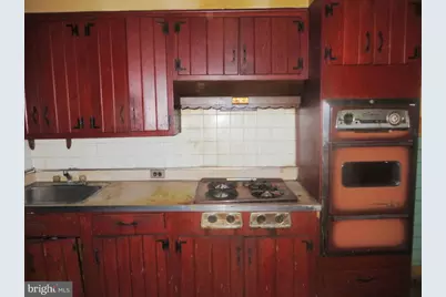 7015 W Passyunk Avenue, Philadelphia, PA 19142 - Photo 6