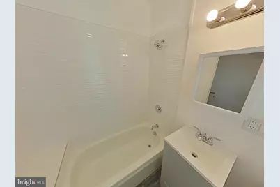 201 Rochelle Avenue, Philadelphia, PA 19128 - Photo 34