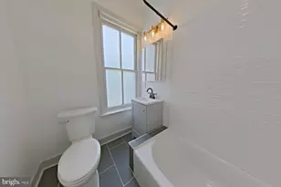 201 Rochelle Ave, Philadelphia, PA 19128 - Photo 22