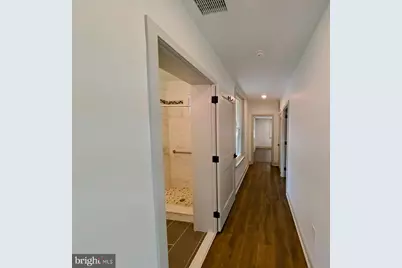 201 Rochelle Avenue, Philadelphia, PA 19128 - Photo 8