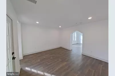 201 Rochelle Avenue, Philadelphia, PA 19128 - Photo 4