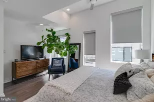 938 N Leithgow St, Philadelphia, PA 19123 - Photo 8