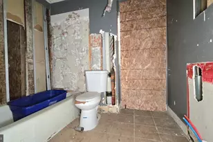 902 S 47th St, Philadelphia, PA 19143 - Photo 12