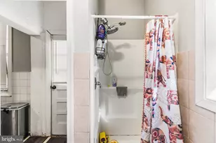 2213 N Camac St, Philadelphia, PA 19133 - Photo 10