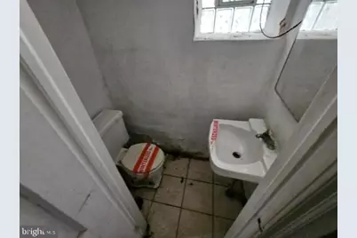 8127 Farnsworth Street, Philadelphia, PA 19152 - Photo 10