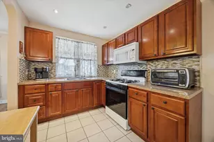 4337 J St, Philadelphia, PA 19124 - Photo 12