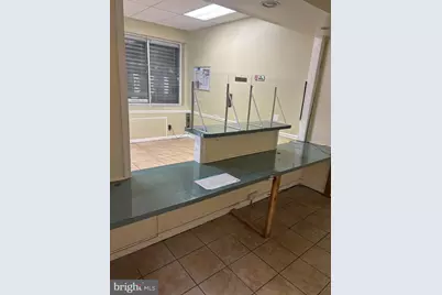 521 W Girard Avenue, Philadelphia, PA 19123 - Photo 2