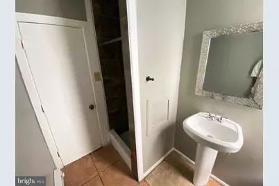 635 W York Street #3RD FL, Philadelphia, PA 19133 - Photo 16