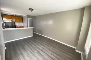 635 W York St, Philadelphia, PA 19133 - Photo 6