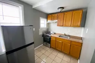 635 W York St, Philadelphia, PA 19133 - Photo 10