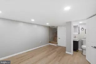 1203 Moore St, Philadelphia, PA 19148 - Photo 24
