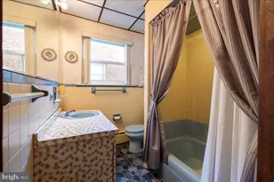 1229 Jackson St, Philadelphia, PA 19148 - Photo 16