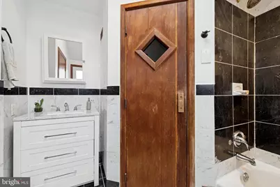 1126 Mount Vernon Street, Philadelphia, PA 19123 - Photo 22