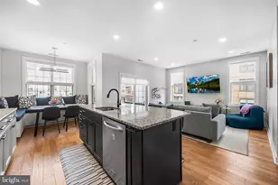 2401 Bainbridge St, Philadelphia, PA 19146 - Photo 14