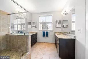 2401 Bainbridge St, Philadelphia, PA 19146 - Photo 24