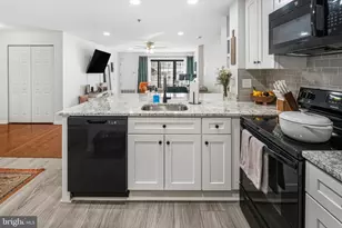 2 Leverington Ave, Philadelphia, PA 19127 - Photo 18