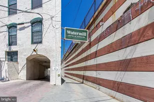 2 Leverington Ave, Philadelphia, PA 19127 - Photo 2