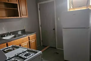 2615 N Hollywood St, Philadelphia, PA 19132 - Photo 4