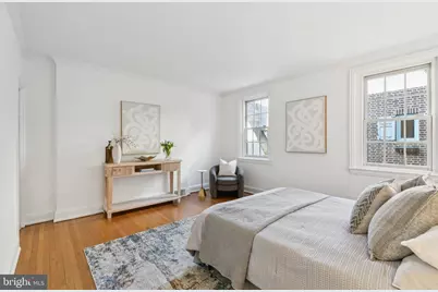 2126 Saint James Place, Philadelphia, PA 19103 - Photo 18