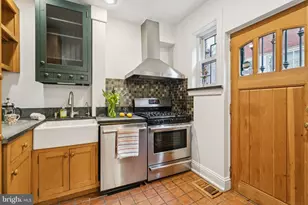 2126 St James Pl, Philadelphia, PA 19103 - Photo 12