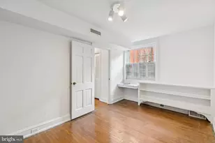 2126 St James Pl, Philadelphia, PA 19103 - Photo 32