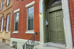 2039 Green St, Philadelphia, PA 19130 - Photo 8