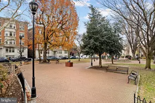 2131 Delancey Pl, Philadelphia, PA 19103 - Photo 36