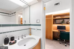 2131 Delancey Pl, Philadelphia, PA 19103 - Photo 22