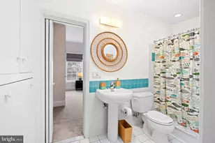 2131 Delancey Pl, Philadelphia, PA 19103 - Photo 32