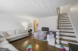 8930 Sylvia Ln, Philadelphia, PA 19115 - Photo 8