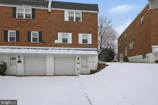 8930 Sylvia Ln, Philadelphia, PA 19115 - Photo 2