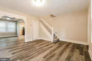 2516 Bonaffon St, Philadelphia, PA 19142 - Photo 4