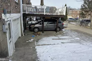 1215 Englewood St, Philadelphia, PA 19111 - Photo 4