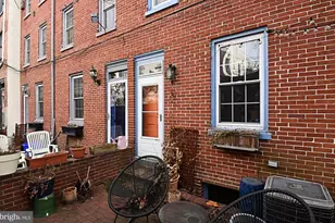 212 Carpenter St, Philadelphia, PA 19147 - Photo 2