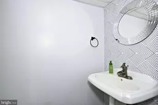 212 Carpenter St, Philadelphia, PA 19147 - Photo 22