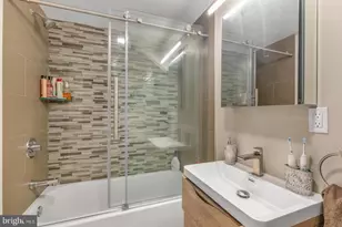 1142 Crease St, Philadelphia, PA 19125 - Photo 10