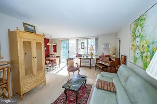 1919 Chestnut St, Philadelphia, PA 19103 - Photo 2