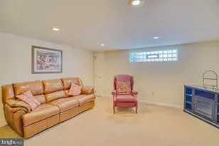 9018 Wesleyan Rd, Philadelphia, PA 19136 - Photo 30