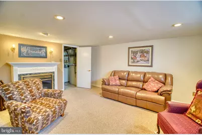 9018 Wesleyan Road, Philadelphia, PA 19136 - Photo 32