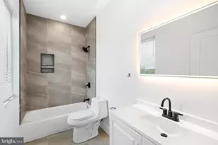 929 N 40th St, Philadelphia, PA 19104 - Photo 8